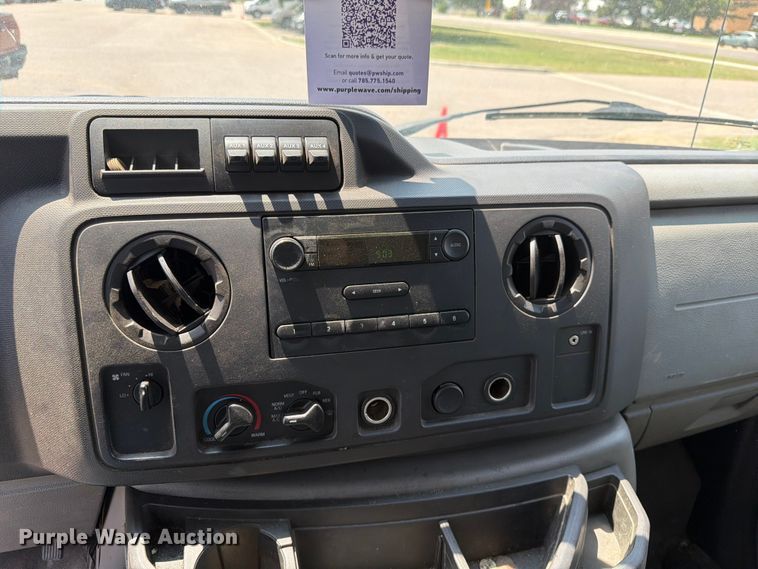 image for item FM7557 2012 Ford E350 Super Duty utility van