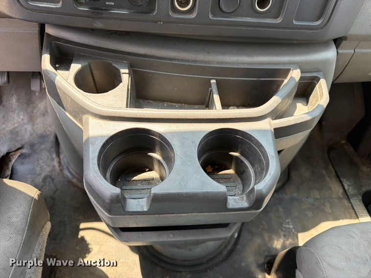 image for item FM7557 2012 Ford E350 Super Duty utility van