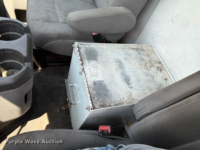 image for item FM7557 2012 Ford E350 Super Duty utility van