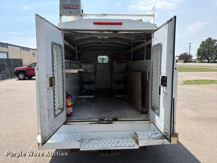 image for item FM7557 2012 Ford E350 Super Duty utility van