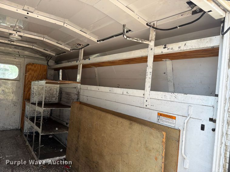 image for item FM7557 2012 Ford E350 Super Duty utility van