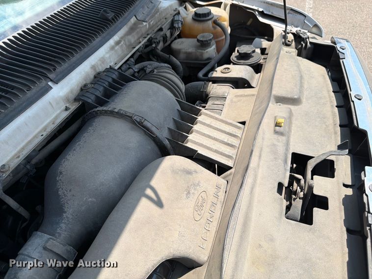 image for item FM7557 2012 Ford E350 Super Duty utility van