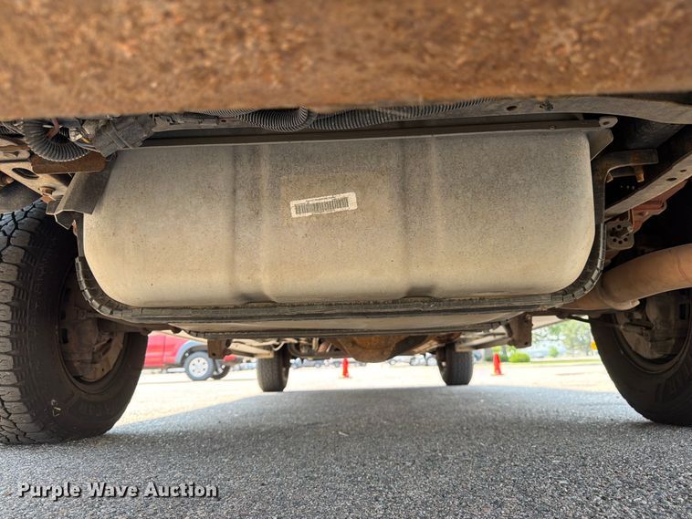 image for item FM7557 2012 Ford E350 Super Duty utility van