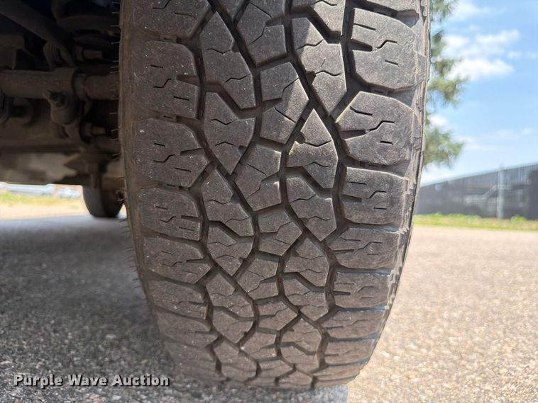 image for item FM7557 2012 Ford E350 Super Duty utility van