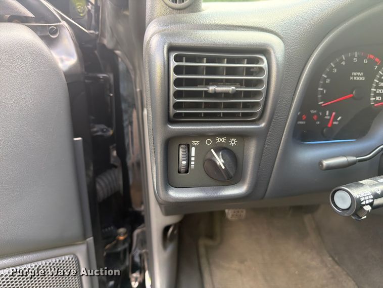 image for item FM7561 1999 Chevrolet Camaro SS convertible