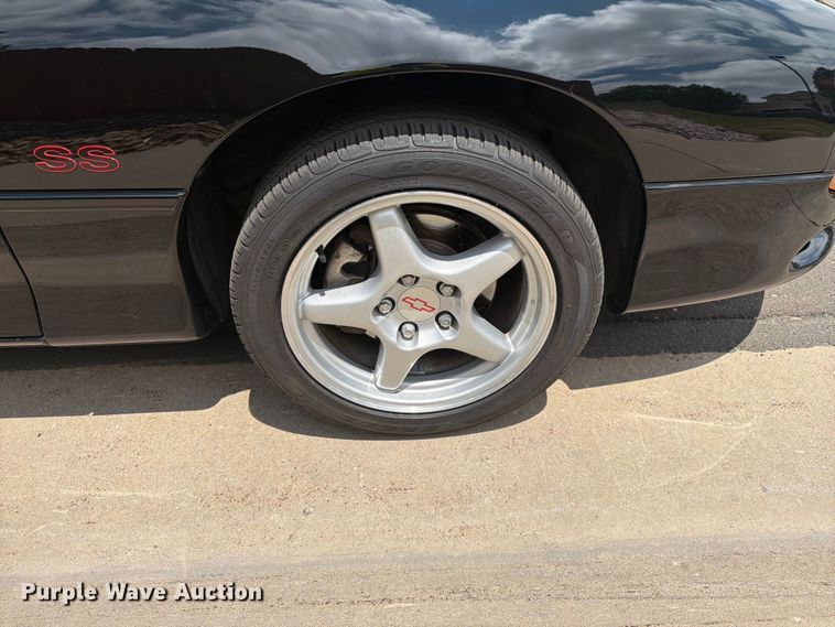 image for item FM7561 1999 Chevrolet Camaro SS convertible