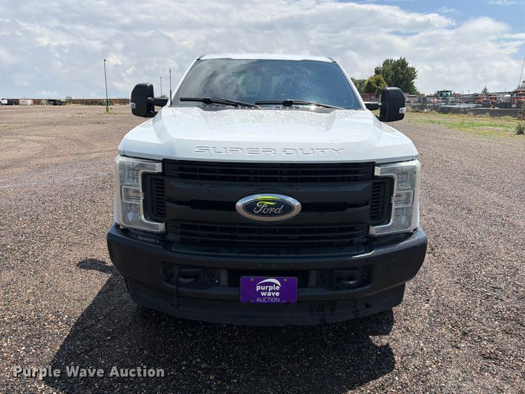 image for item FM7562 2017 Ford F250 Super Duty XL Ext. Cab pickup truck