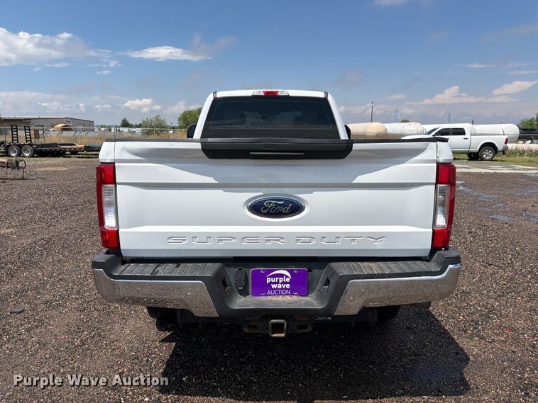 image for item FM7562 2017 Ford F250 Super Duty XL Ext. Cab pickup truck