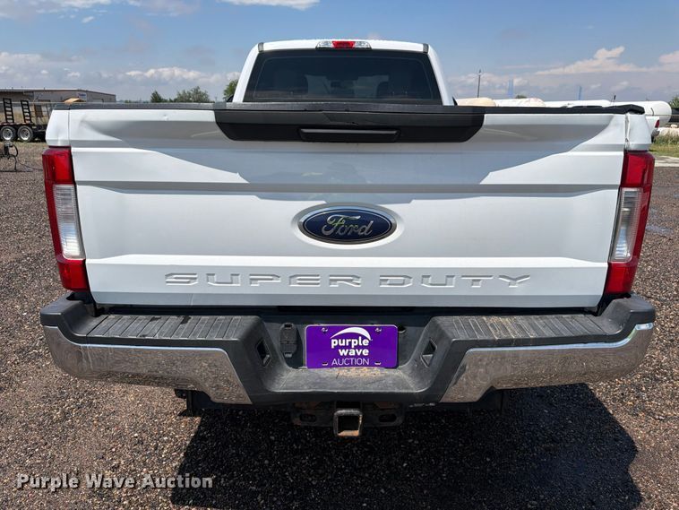 image for item FM7562 2017 Ford F250 Super Duty XL Ext. Cab pickup truck