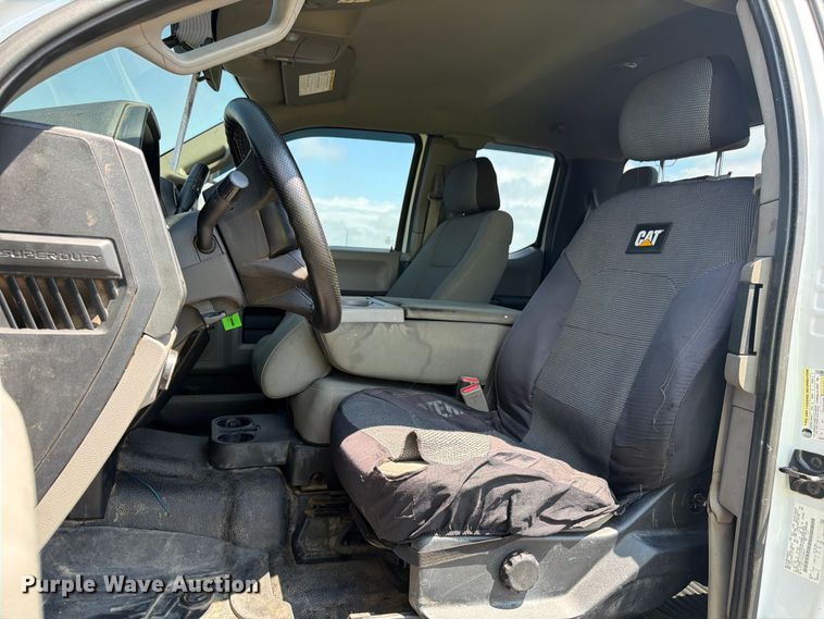 image for item FM7562 2017 Ford F250 Super Duty XL Ext. Cab pickup truck
