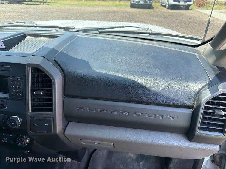 image for item FM7562 2017 Ford F250 Super Duty XL Ext. Cab pickup truck