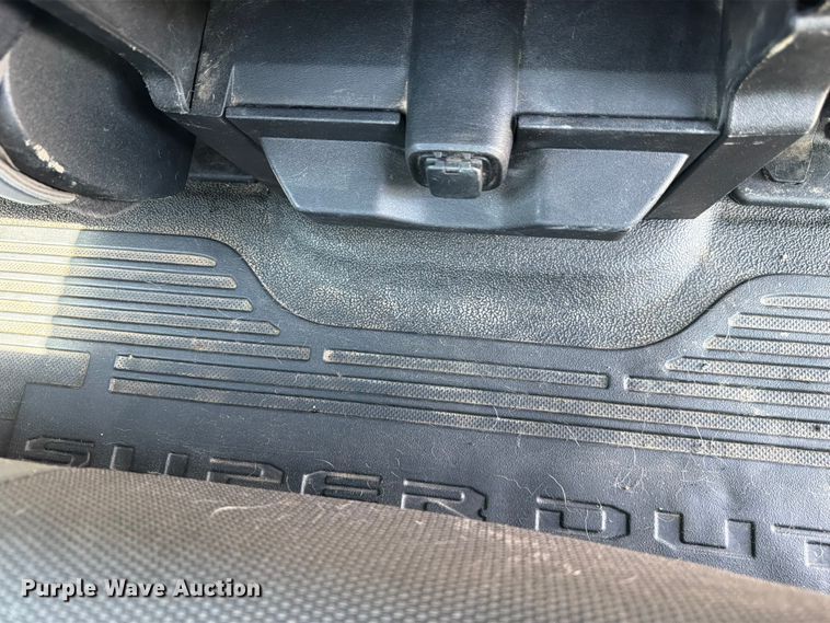 image for item FM7562 2017 Ford F250 Super Duty XL Ext. Cab pickup truck