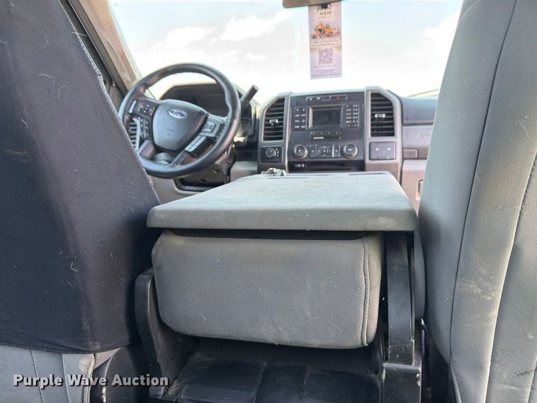 image for item FM7562 2017 Ford F250 Super Duty XL Ext. Cab pickup truck