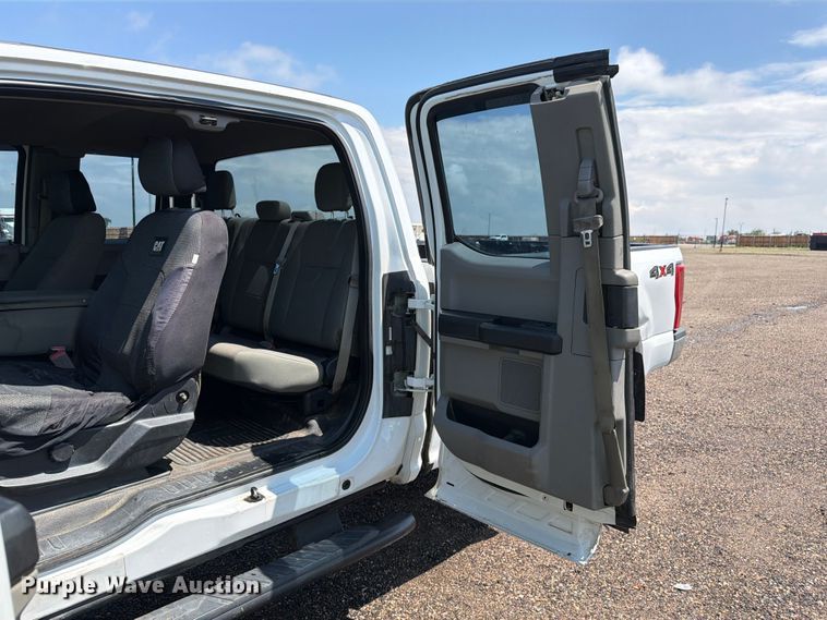 image for item FM7562 2017 Ford F250 Super Duty XL Ext. Cab pickup truck