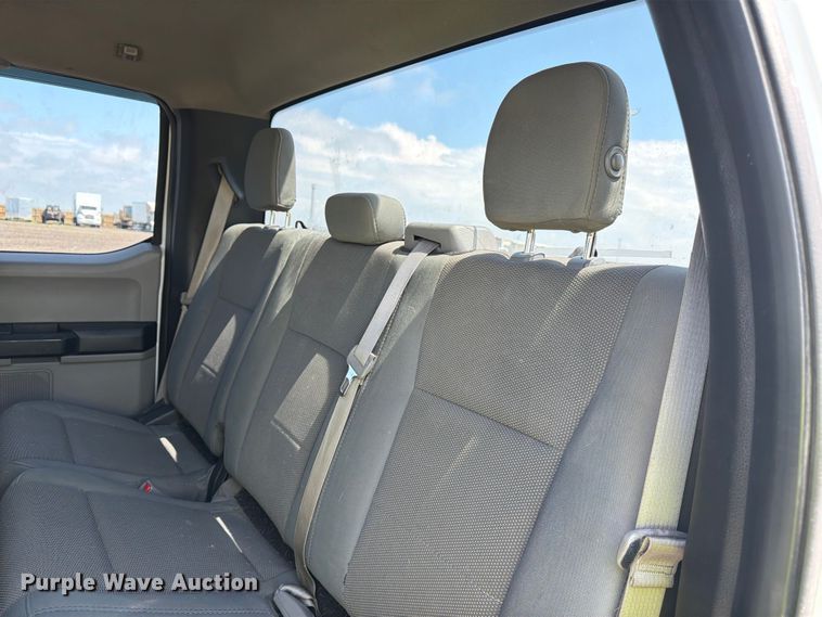 image for item FM7562 2017 Ford F250 Super Duty XL Ext. Cab pickup truck