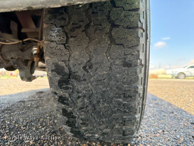 image for item FM7562 2017 Ford F250 Super Duty XL Ext. Cab pickup truck