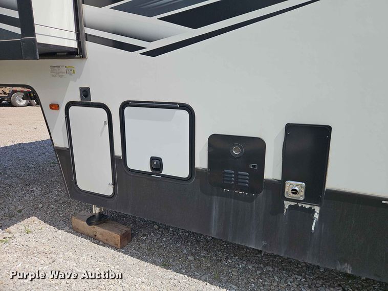 image for item FN5717 2021 Keystone Raptor 429 toy hauler camper