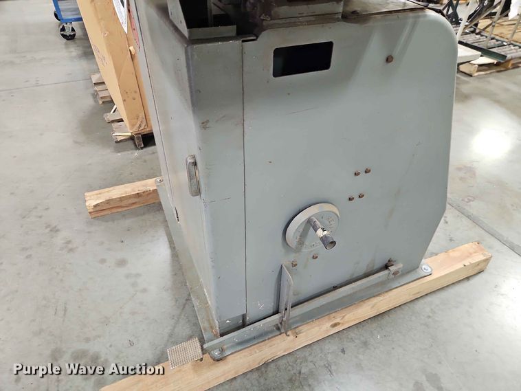 image for item FN5721 DoAll DBW-15 contour machine
