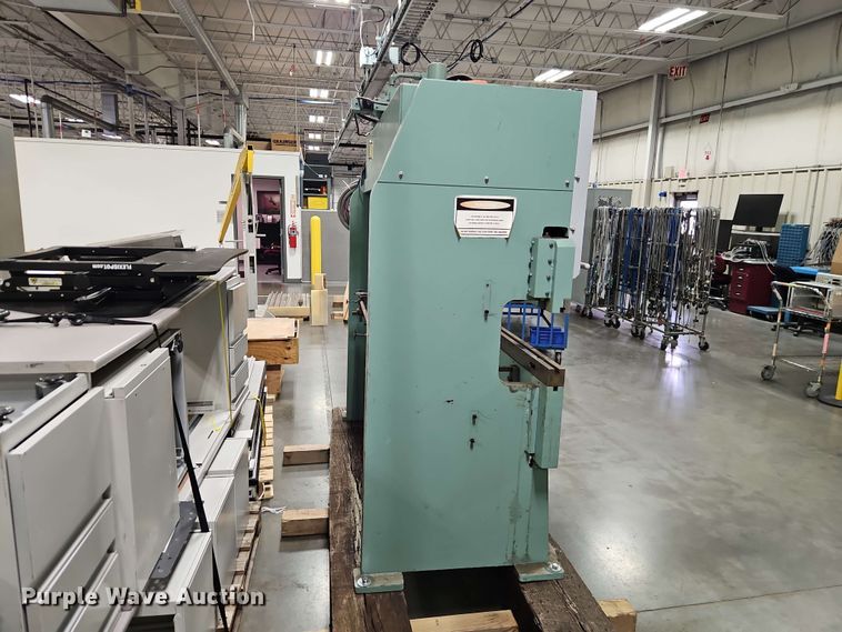 image for item FN5722 Allsteel 33-6 metal press brake