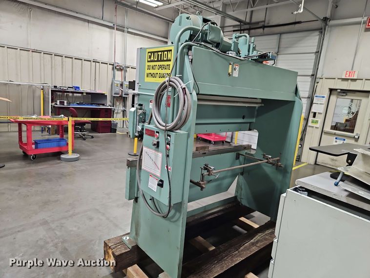 image for item FN5722 Allsteel 33-6 metal press brake