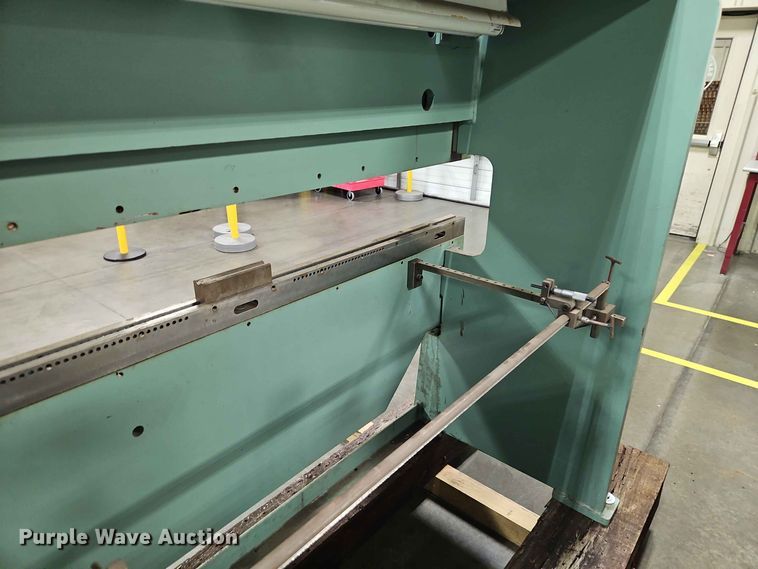 image for item FN5722 Allsteel 33-6 metal press brake