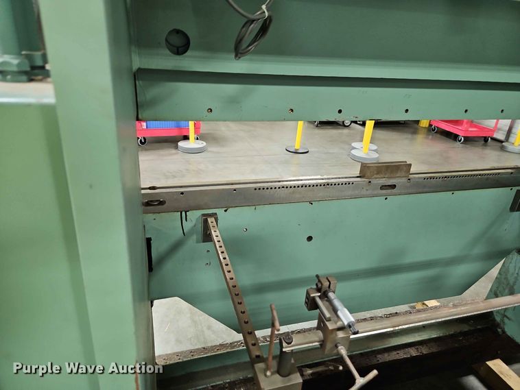 image for item FN5722 Allsteel 33-6 metal press brake