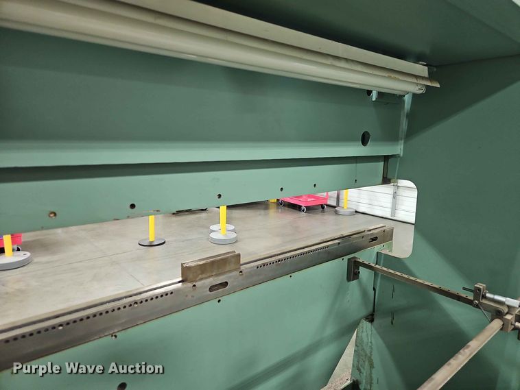 image for item FN5722 Allsteel 33-6 metal press brake