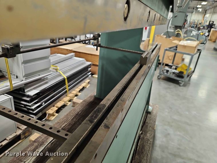 image for item FN5722 Allsteel 33-6 metal press brake