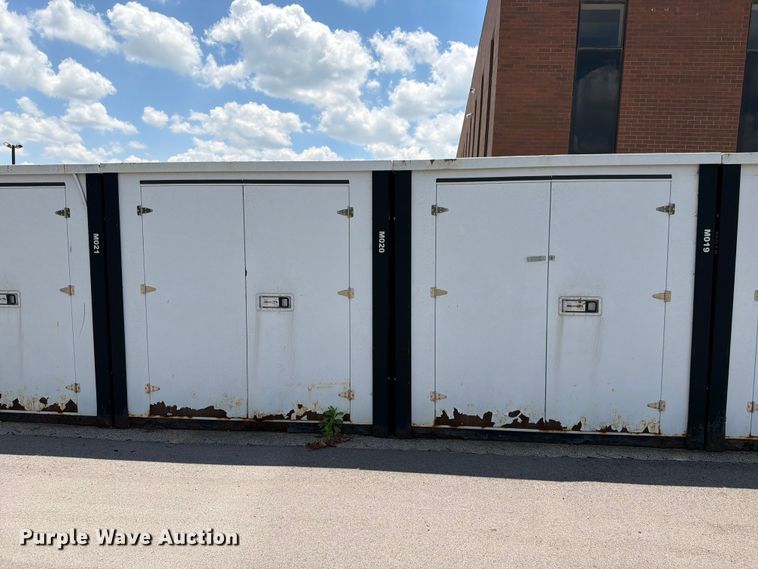 image for item FN5731 (16) storage containers