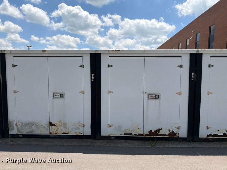 image for item FN5731 (16) storage containers