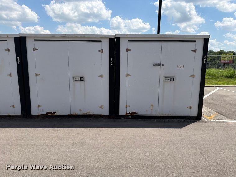 image for item FN5733 (24) storage containers