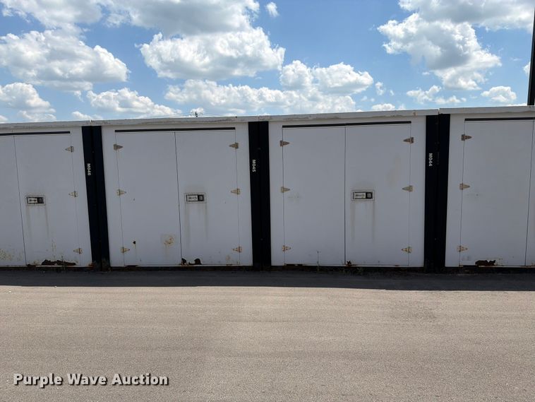 image for item FN5733 (24) storage containers