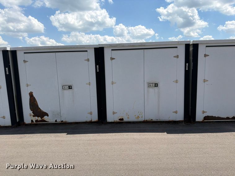 image for item FN5733 (24) storage containers