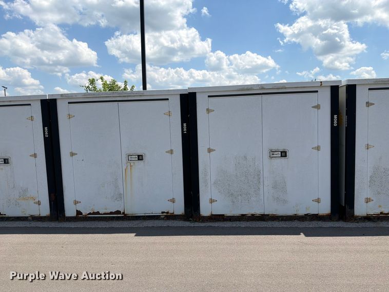image for item FN5733 (24) storage containers
