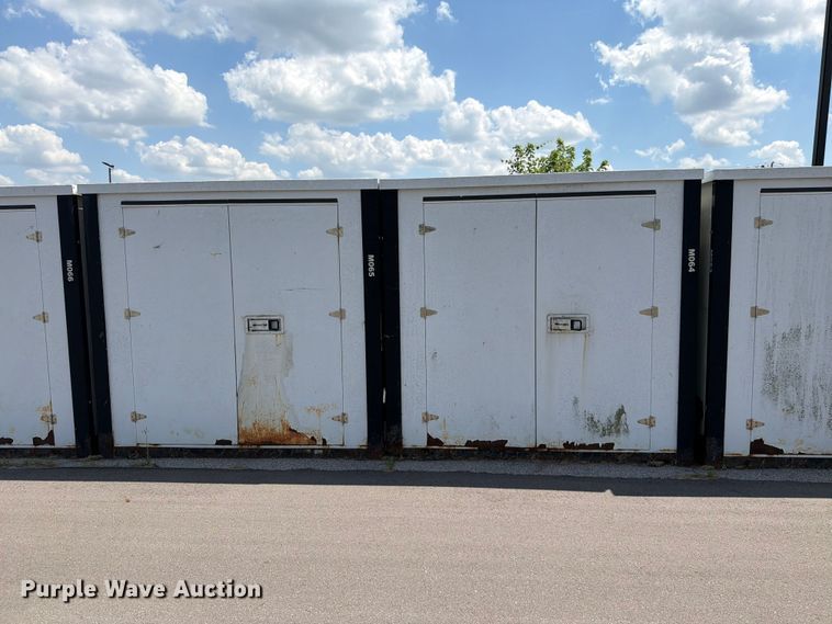 image for item FN5733 (24) storage containers