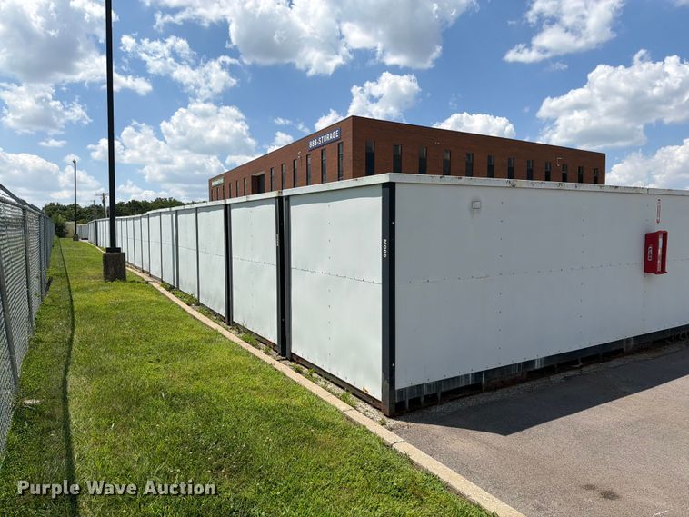 image for item FN5733 (24) storage containers