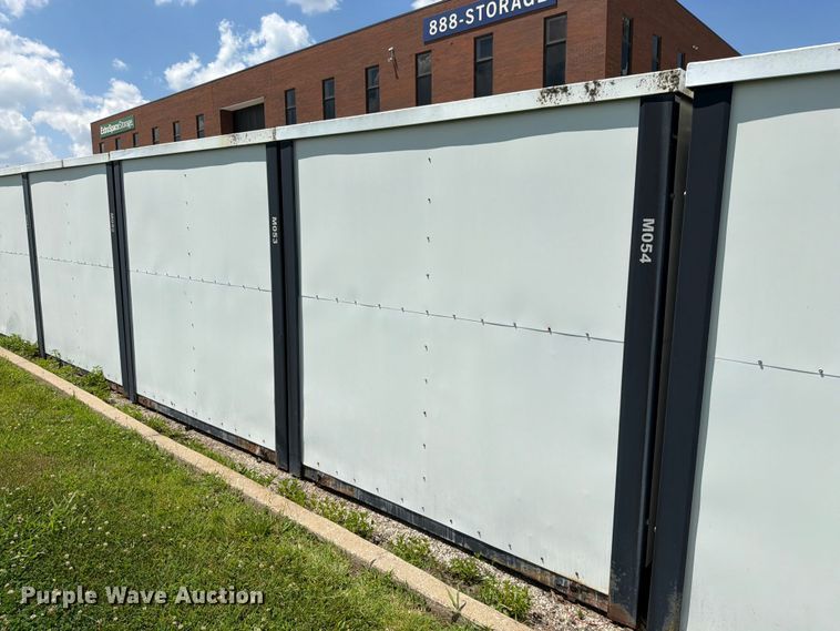 image for item FN5733 (24) storage containers