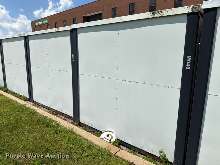 image for item FN5733 (24) storage containers