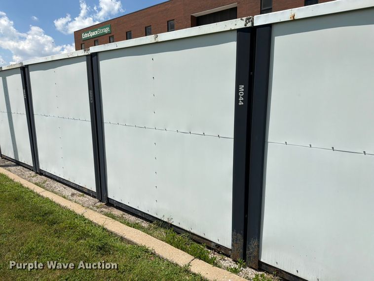 image for item FN5733 (24) storage containers