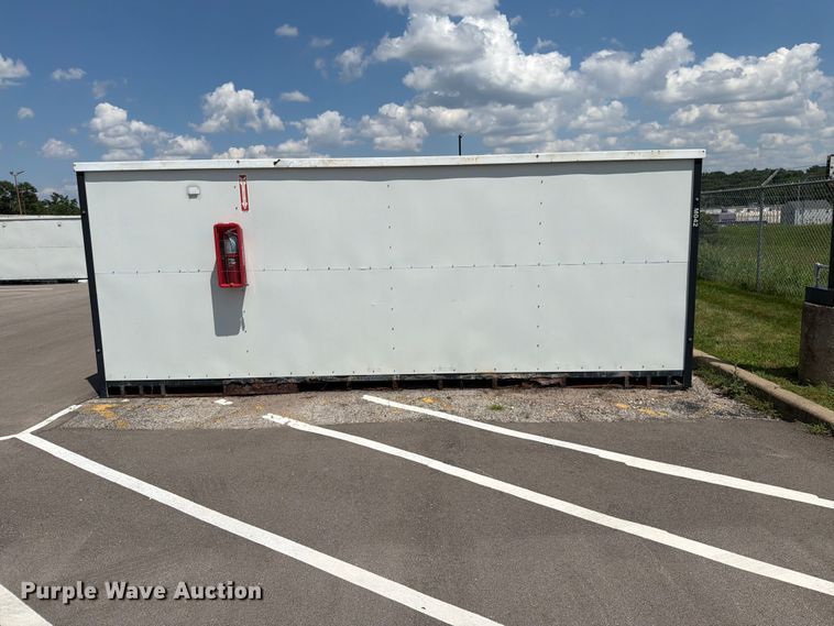 image for item FN5733 (24) storage containers