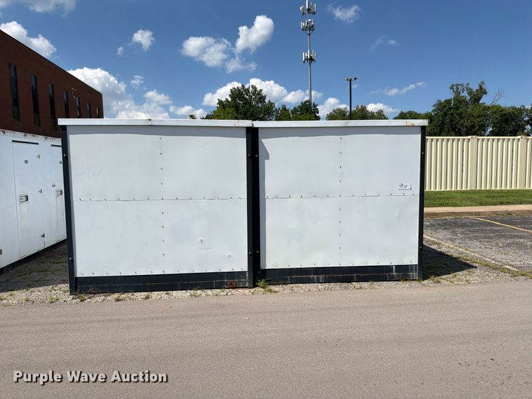 image for item FN5734 (2) storage containers