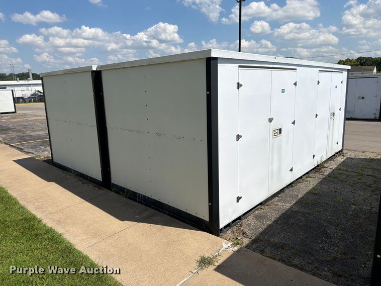 image for item FN5734 (2) storage containers