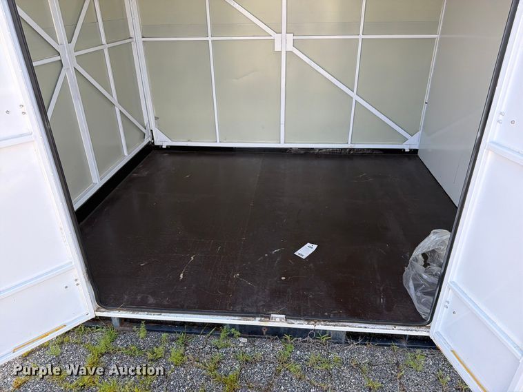 image for item FN5734 (2) storage containers