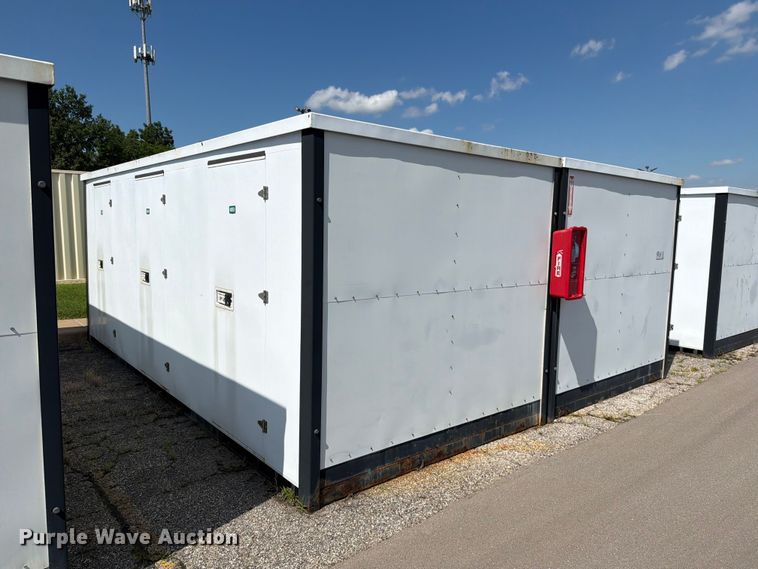 image for item FN5735 (2) storage containers