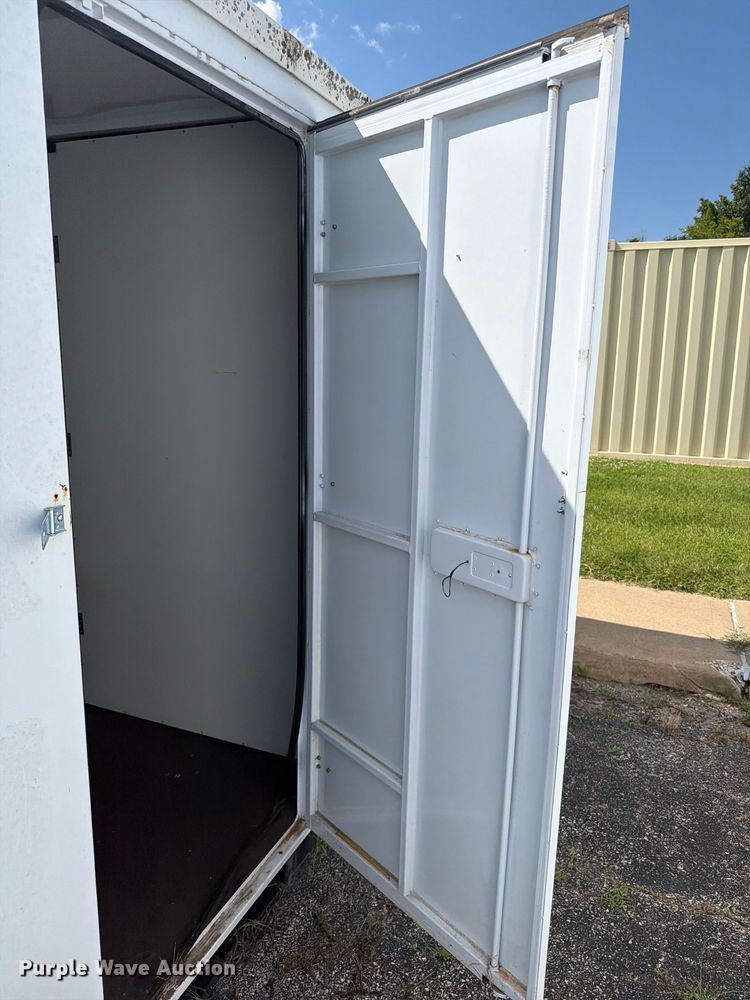 image for item FN5735 (2) storage containers