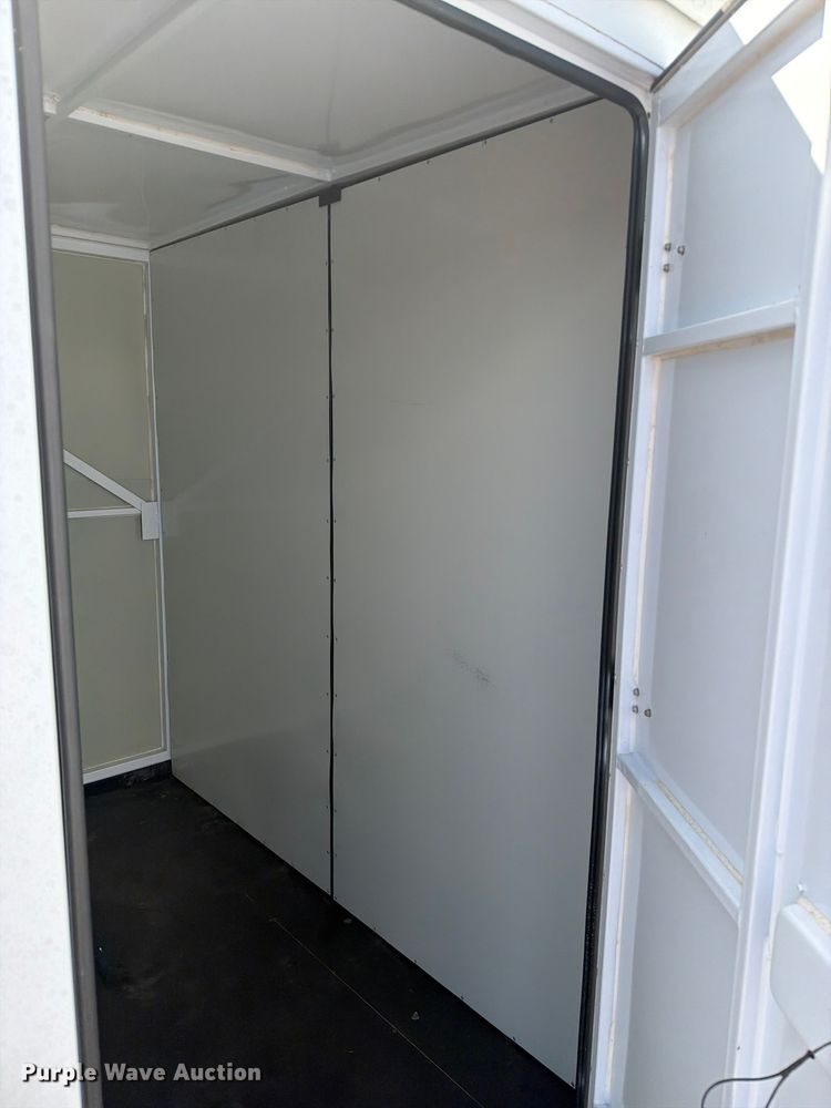image for item FN5735 (2) storage containers