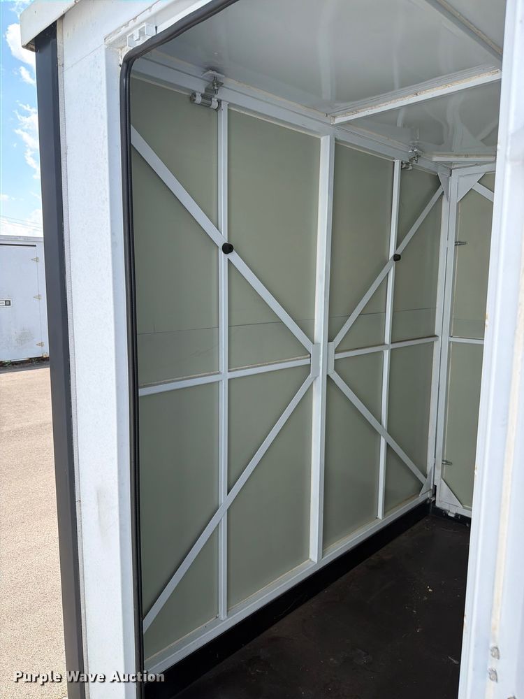 image for item FN5735 (2) storage containers
