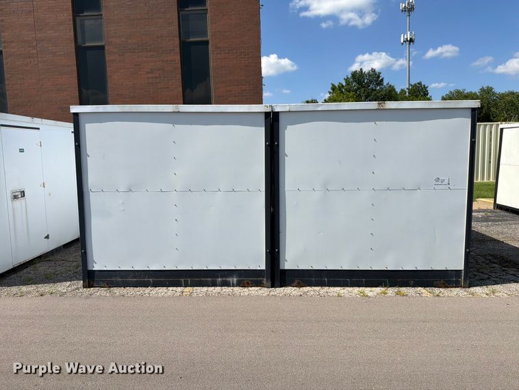 image for item FN5737 (2) storage containers
