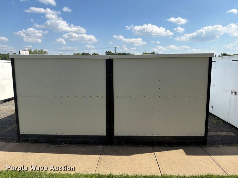 image for item FN5737 (2) storage containers