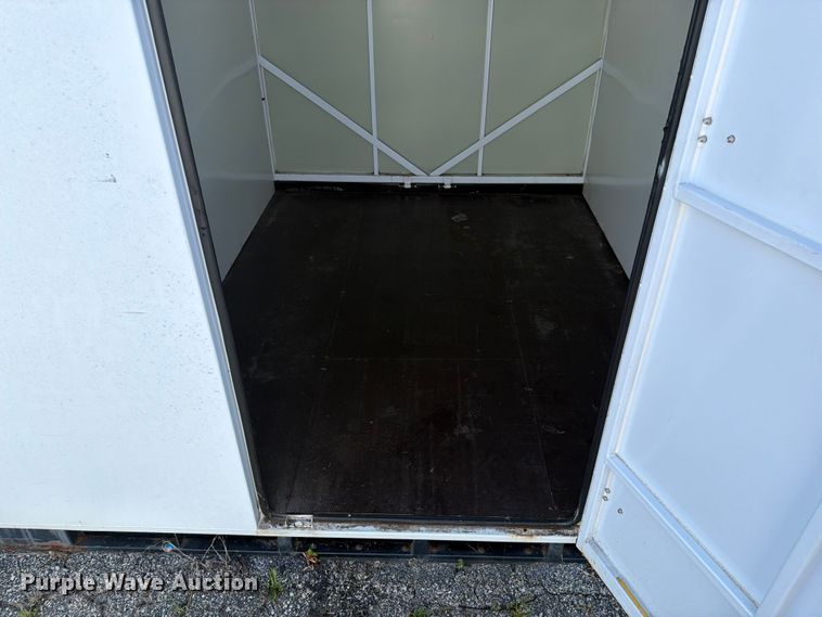 image for item FN5737 (2) storage containers